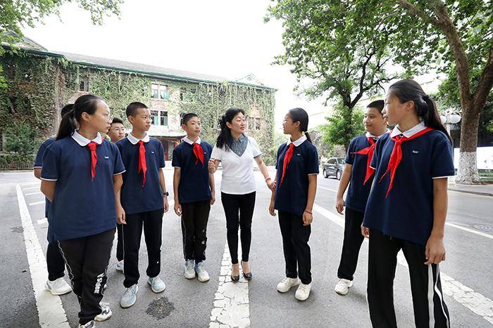 济南泉城中学，歌声溢满校园，教师刘辉的育人之光
