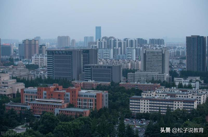 华中科技大学，与顶尖科技高校相比，谁更胜一筹？