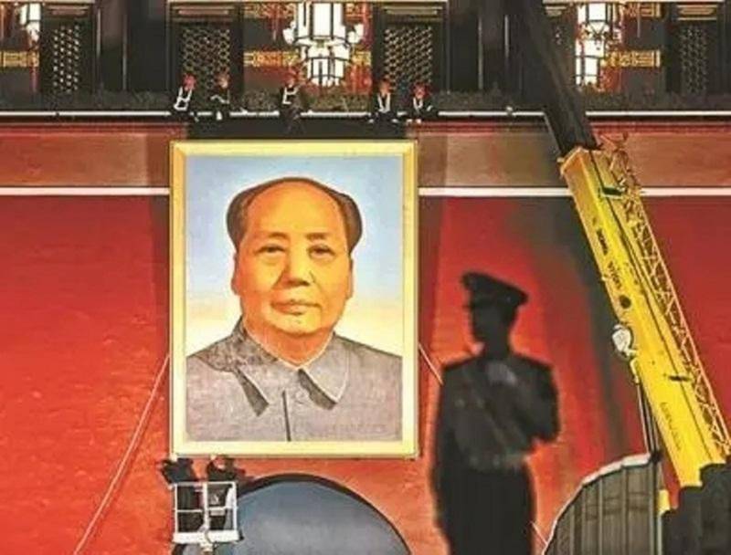 1980年小平同志接受法拉奇采访，毛主席画像永保留？