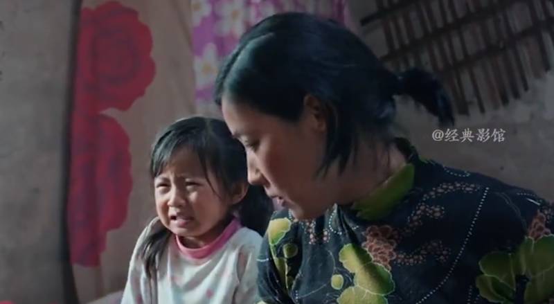 中国电影母子情深最催泪一幕，千里骑光棍护母，情深意重女儿许终身