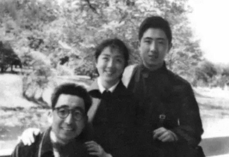 1975年，上官云珠女儿姚姚离世，校方评价引发争议