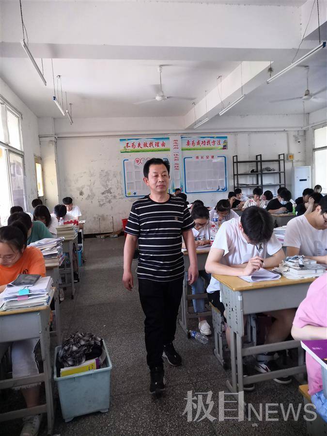 潜江市园林高级中学超话｜33载班主任日记，细数学生成长点滴