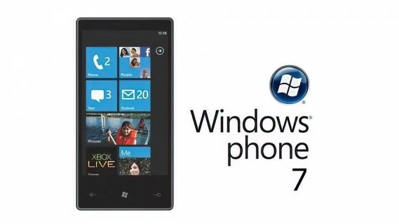 Windows Phone 7，微软12年前的移动操作系统革新