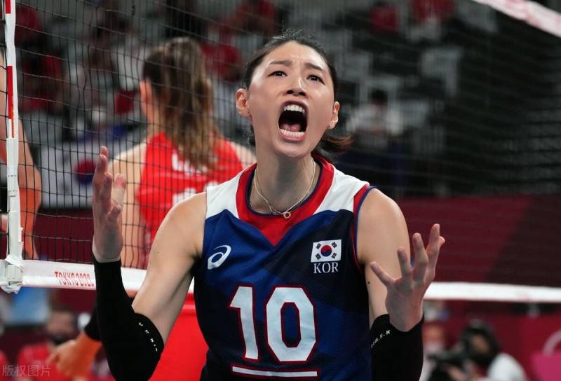 韩国女排联赛决赛第三场，兴国生命保险激战现代工程建设，现代再夺三冠王