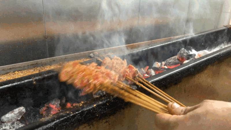 地道烧烤，昆明辣鸡串，风味独特赢口碑