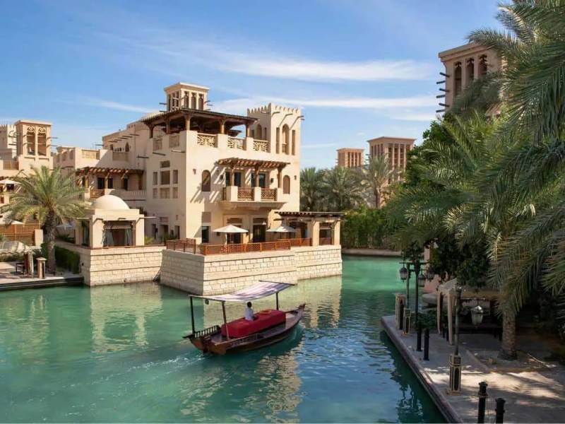 探訪迪拜阿拉伯塔酒店，十億豪華下的入住躰騐