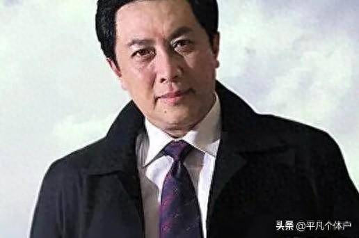 《三國》幕後故事唐國強爭議不斷，口碑下滑之路引人深思