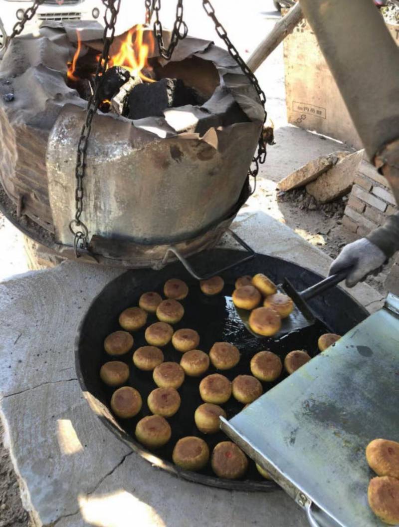 黄金月饼——华岩鼓烤匠心呈现