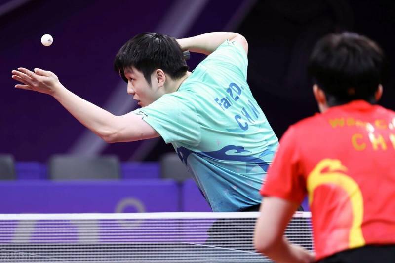 亚运会乒乓球男单决赛，王楚钦力克樊振东 获金牌创纪录之战