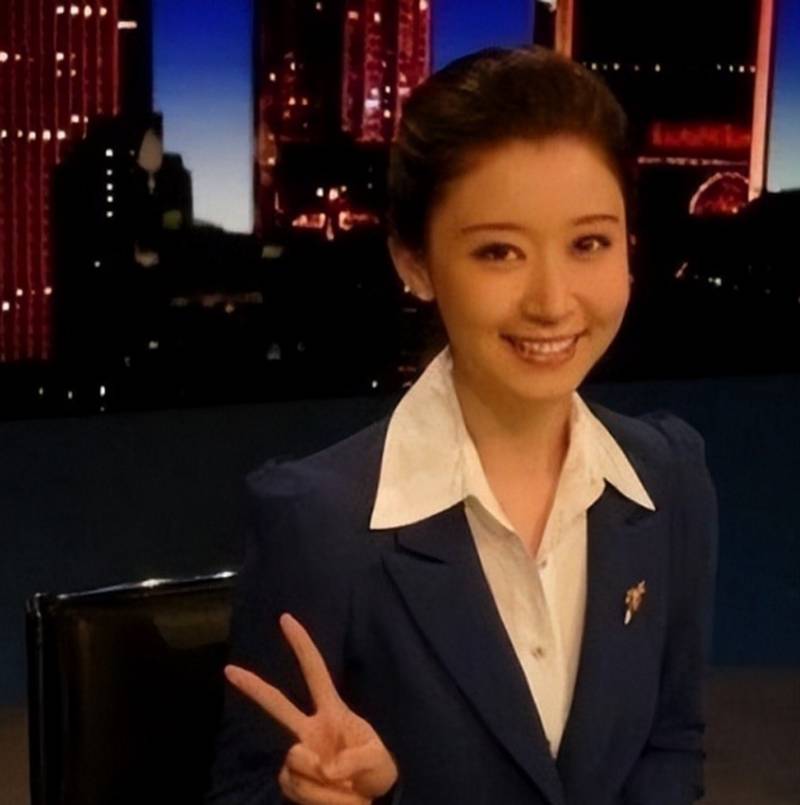 王音琪亮相《新聞聯播》，90後女主播實力獲認可！