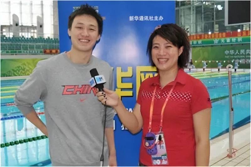 薛晨BV的微博，泳坛名将张琳搭档排球女神，转型生活共享温馨时刻