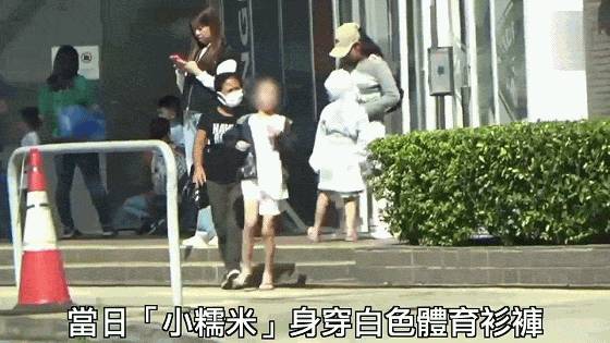 刘恺威温馨接送10岁小糯米放学，父女俩笑容满面引关注