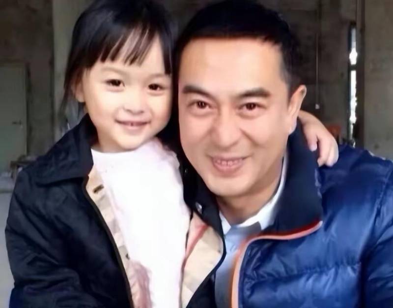 刘楚恬的微博更新，2岁出道童星，甜美长相禁整容，现今变化惊人