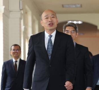 韩国瑜当选台湾高雄市长，民众期待新变革