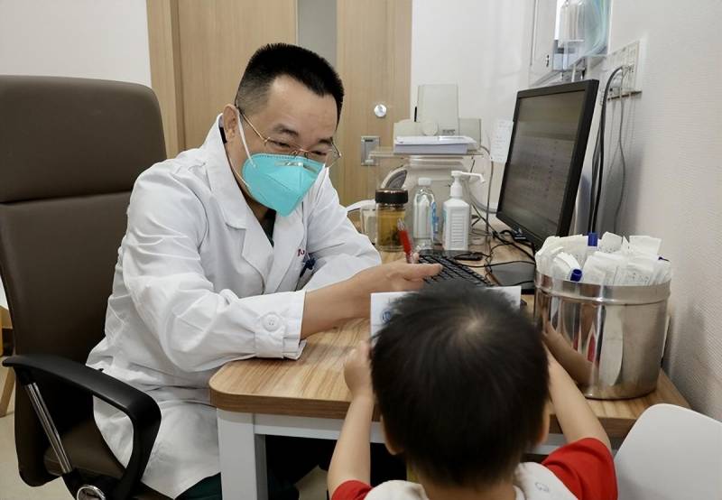 杭州复旦儿童医院，暑期小儿包皮环切术，专家提醒非必需
