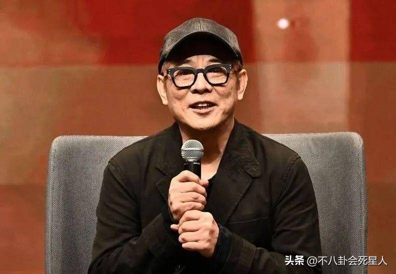 60岁李连杰现身澄清离世传闻，甲亢病情稳定，海外生活低调