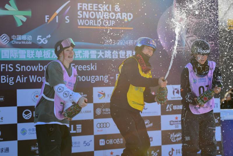 自由式滑雪大跳台世界杯收官战，资格赛小组头名决战在即