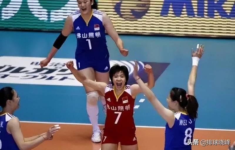 2011年女排世界杯，中国女排逆境抗衡巴西精彩瞬间
